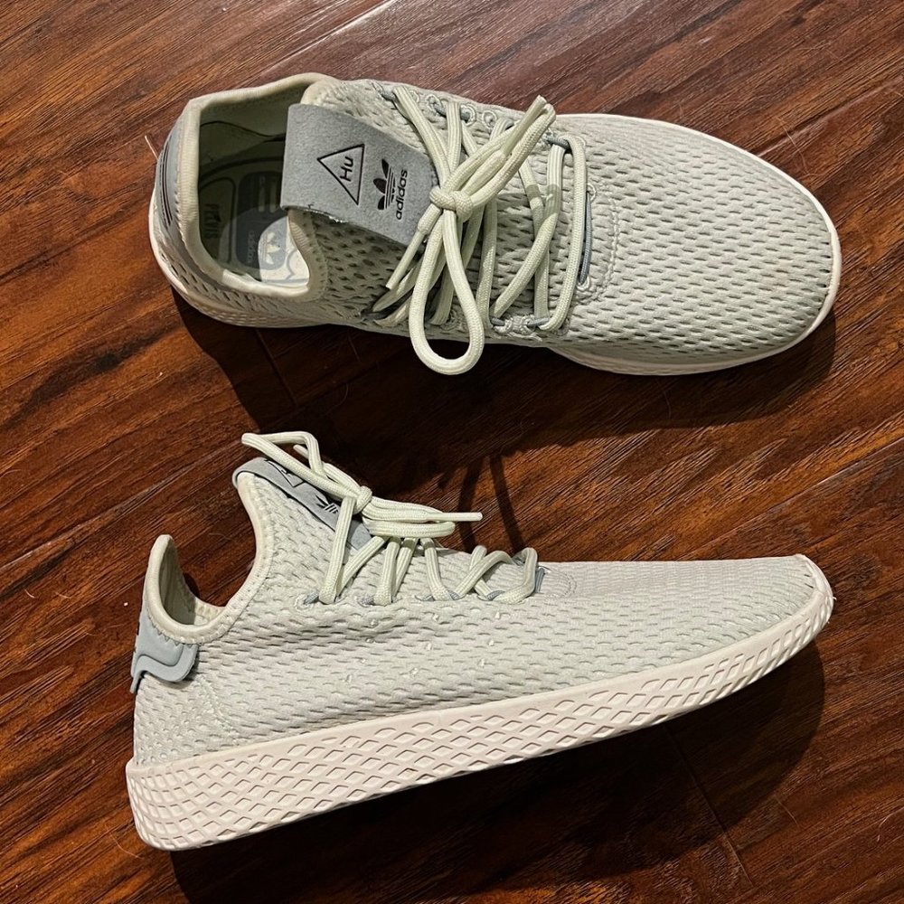 Adidas Pharrell Williams X HU Light Teal shoes Men's size 5